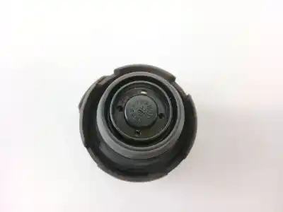 Автозапчасти б/у крышка бензобака за seat leon (1m1) 1.6 16 v ссылки oem iam 1j0201553  