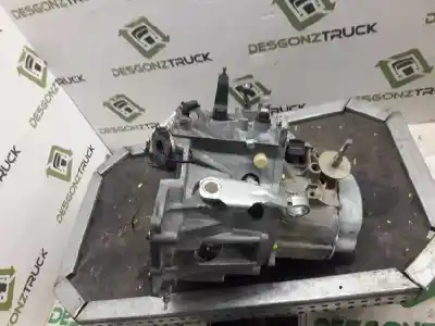 Pezzo di ricambio per auto di seconda mano riduttore per citroen berlingo 1.9 d multispace riferimenti oem iam 20te22  