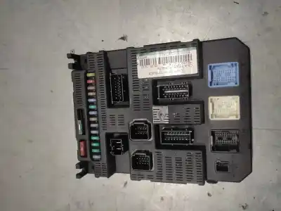 Pezzo di ricambio per auto di seconda mano scatola relè/fusibili per peugeot 207 x-line riferimenti oem iam 9659285380