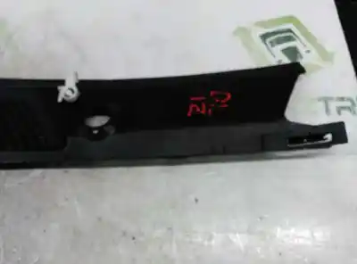 Peça sobressalente para automóvel em segunda mão grelha torpedo curcuvan por renault clio ii fase i (b/cbo) 1.9 d alize referências oem iam 7700410608  