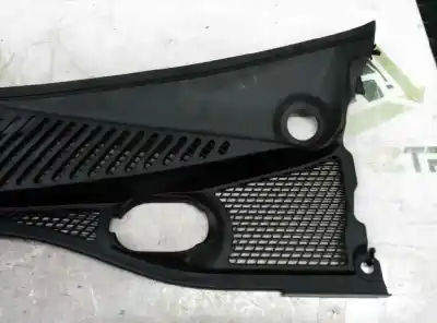 Peça sobressalente para automóvel em segunda mão grelha torpedo curcuvan por renault clio ii fase i (b/cbo) 1.9 d alize referências oem iam 7700410608  