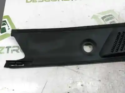 Peça sobressalente para automóvel em segunda mão grelha torpedo curcuvan por renault clio ii fase i (b/cbo) 1.9 d alize referências oem iam 7700410608  