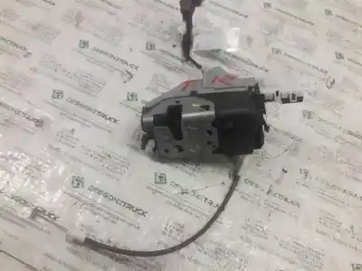 Peça sobressalente para automóvel em segunda mão fechadura da porta traseira esquerda por peugeot 308 confort referências oem iam 567165