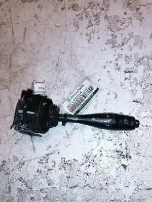 Peça sobressalente para automóvel em segunda mão COMUTADOR DE PISCAS  por MITSUBISHI MONTERO (V60/V70)  Referências OEM IAM  10/11 PINS 