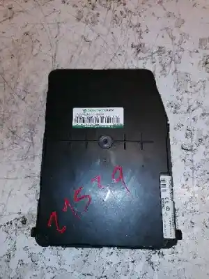 Second-hand car spare part fuse box unit for renault scenic ii confort authentique oem iam references 8200306434