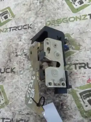 Peça sobressalente para automóvel em segunda mão fechadura da porta dianteira direita por renault premium distribution fas 4x2 cabina larga referências oem iam 5001858127