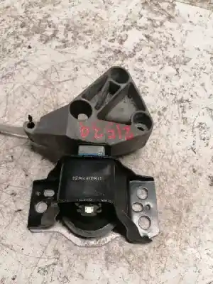 Second-hand car spare part engine support for renault scenic ii confort authentique oem iam references 8200108112
