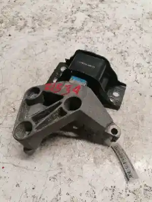 Second-hand car spare part engine support for renault scenic ii confort authentique oem iam references 8200108112  