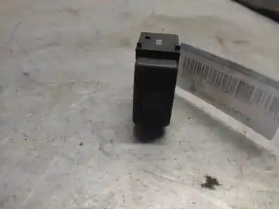 Peça sobressalente para automóvel em segunda mão BOTÃO ESP por NISSAN MURANO (Z50)  Referências OEM IAM  4 PINS 