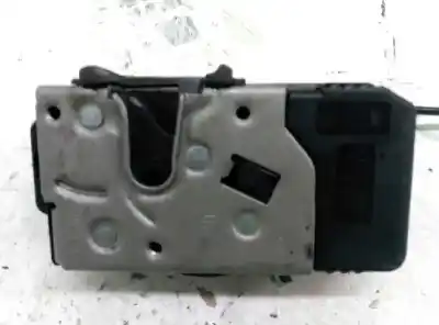 Second-hand car spare part front right door lock for opel corsa c blue line oem iam references 133107  