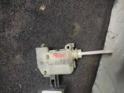 Peça sobressalente para automóvel em segunda mão motor de fechadura central mala por audi a6 berlina (4b2) 2.5 tdi referências oem iam 4b5962115b