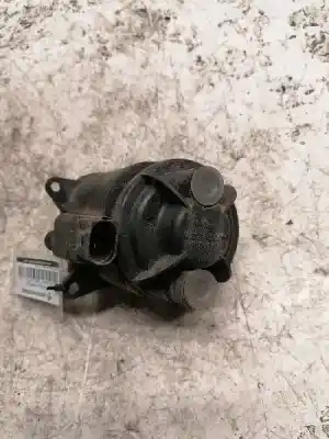 Second-hand car spare part right fog light for audi a6 c5 avant (4b5, 4b6) 2.5 tdi oem iam references  2 pins 
