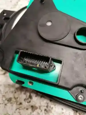 Peça sobressalente para automóvel em segunda mão quadrante por dacia duster ambiance 4x2 referências oem iam p248100029r  