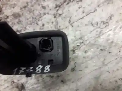 Peça sobressalente para automóvel em segunda mão comando de controlo do rádio por ford focus berlina (cap) ambiente (d) referências oem iam   