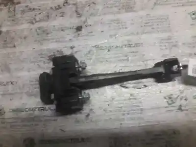 Pezzo di ricambio per auto di seconda mano fermo porta per opel zafira b cosmo riferimenti oem iam 13227947