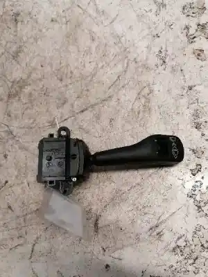 Peça sobressalente para automóvel em segunda mão comutador de limpa vidros por bmw x3 (e83) 3.0d referências oem iam 8363669m