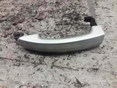Second-hand car spare part exterior right front door handle for ford c-max (cb3) ghia oem iam references 3m51r22404a