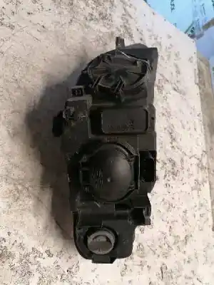 Second-hand car spare part left headlight for audi a4 berlina (8e) 1.9 tdi oem iam references  9 pins 