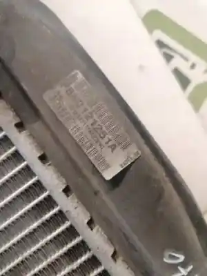 Peça sobressalente para automóvel em segunda mão radiador de água por audi a4 berlina (8e) 1.9 tdi referências oem iam 8e0121251a  