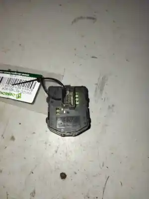 Second-hand car spare part rearview side mirror switch for scania serie p/g/r (c-clase) 15.6 diesel oem iam references 1746397  