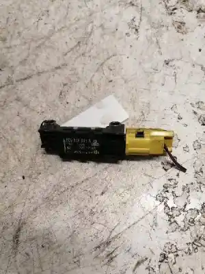 Peça sobressalente para automóvel em segunda mão sensor por audi a4 berlina (8e) 1.9 tdi referências oem iam 8e0959651a  2 pins