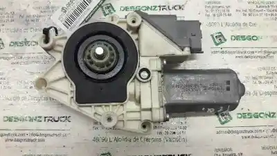 Pièce détachée automobile d'occasion MOTEUR LÈVE VITRE ARRIÈRE GAUCHE pour PEUGEOT 607 (S1)  Références OEM IAM 13095635  