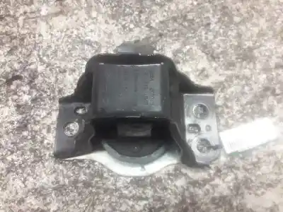 Second-hand car spare part RIGHT ENGINE SUPPORT for RENAULT SCENIC II  OEM IAM references 8200592642 8200549046 8200438263