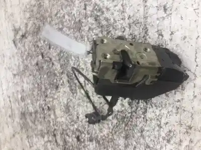 Peça sobressalente para automóvel em segunda mão fechadura da porta dianteira esquerda por renault scenic ii confort authentique referências oem iam 119122