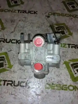 Second-hand car spare part additional air valve for renault premium route ->2006 fas 4x2 larga distancia oem iam references 5010588270 Second-hand car spare part additional air valve for renault premium route ->2006 fas 4x2 larga distancia oem iam references 5010588270