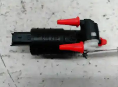 Second-hand car spare part washer pump for renault clio ii fase ii (b/cb0) authentique oem iam references   