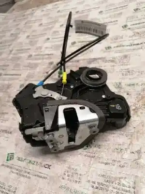 Peça sobressalente para automóvel em segunda mão fechadura da porta dianteira direita por toyota auris live referências oem iam 