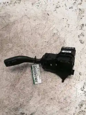 Peça sobressalente para automóvel em segunda mão comutador de piscas  por audi a4 berlina (8e) 2.0 tdi 16v (103kw) referências oem iam 4e0953513a