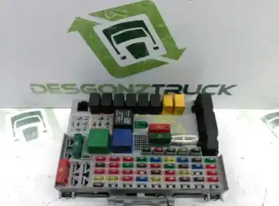 Peça sobressalente para automóvel em segunda mão caixa de fusíveis e relés por opel zafira a blue line referências oem iam 