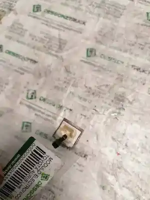 Second-hand car spare part electronic module for toyota auris live oem iam references 14040259  2 pins