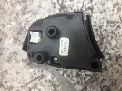 Peça sobressalente para automóvel em segunda mão comandos do volante por volvo c30 d5 kinetic referências oem iam 30739638 3 pins 06w29
