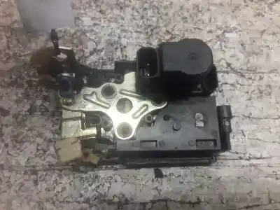 Second-hand car spare part left front door lock for daewoo kalos 1.4 se oem iam references   2 pins