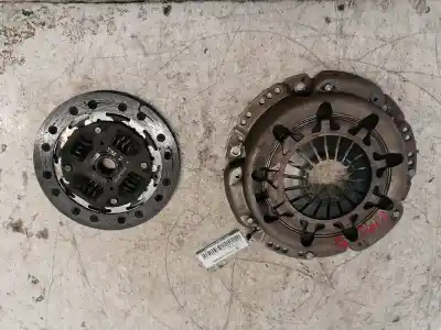 Pièce détachée automobile d'occasion kit d'embrayage pour nissan micra (k12e) acenta références oem iam 30100ay30a