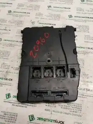 Pezzo di ricambio per auto di seconda mano scatola relè/fusibili per renault scenic ii adventure by coronel tapiocca riferimenti oem iam 8200412548