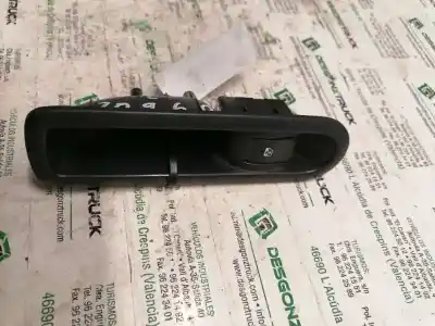 Pezzo di ricambio per auto di seconda mano comandi alzacristalli posteriore sinistro per renault scenic ii adventure by coronel tapiocca riferimenti oem iam 156013870