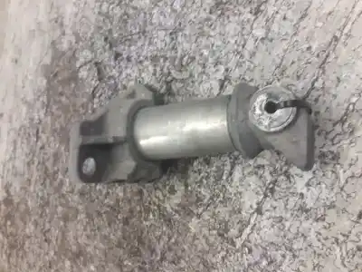 Автозапчастина б/у передня накідка шасі для audi a4 avant (8e) 2.5 tdi (114kw) посилання на oem iam 8e0807133  