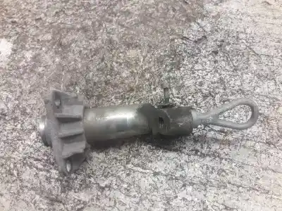 Автозапчастина б/у передня накідка шасі для audi a4 avant (8e) 2.5 tdi (114kw) посилання на oem iam 8e0807134  