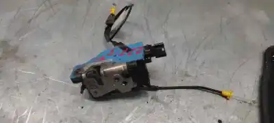 Peça sobressalente para automóvel em segunda mão fechadura da porta traseira esquerda por peugeot 207 x-line referências oem iam 