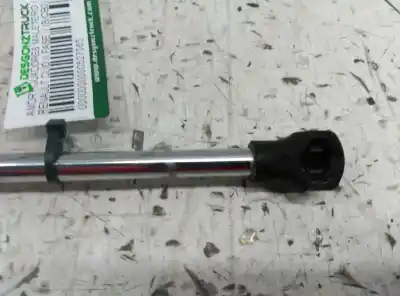 Second-hand car spare part tailgate gas strut for renault clio ii fase ii (b/cb0) authentique oem iam references 7700842256c  