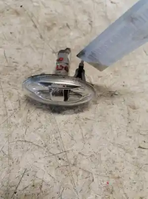 Second-hand car spare part RIGHT SIDE LIGHT for PEUGEOT 407 SW  OEM IAM references  2 PINS 