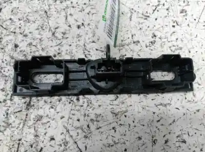 Second-hand car spare part hazard warning lights for renault clio ii fase ii (b/cb0) authentique oem iam references   