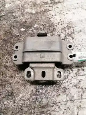 Автозапчасти б/у левая опора двигателя за audi a3 (8p) 1.9 tdi ambiente ссылки oem iam 1k0199555m