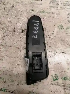 Автозапчасти б/у выключатель левого переднего окна за fiat stilo (192) 1.9 jtd cat ссылки oem iam b569  18 pins
