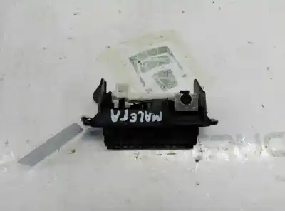 Second-hand car spare part tailgate back door handle for toyota corolla (e12) 1.6 16v oem iam references 6902313020