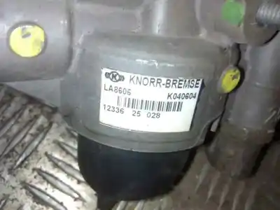 Автозапчасти б/у дополнительный воздушный клапан за iveco stralis (as) fsa t / fp lt 4x2 gran espacio ссылки oem iam la8606  k040604