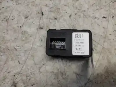 Pezzo di ricambio per auto di seconda mano interruttore alzacristalli anteriore sinistro per opel meriva blue line riferimenti oem iam 13363202